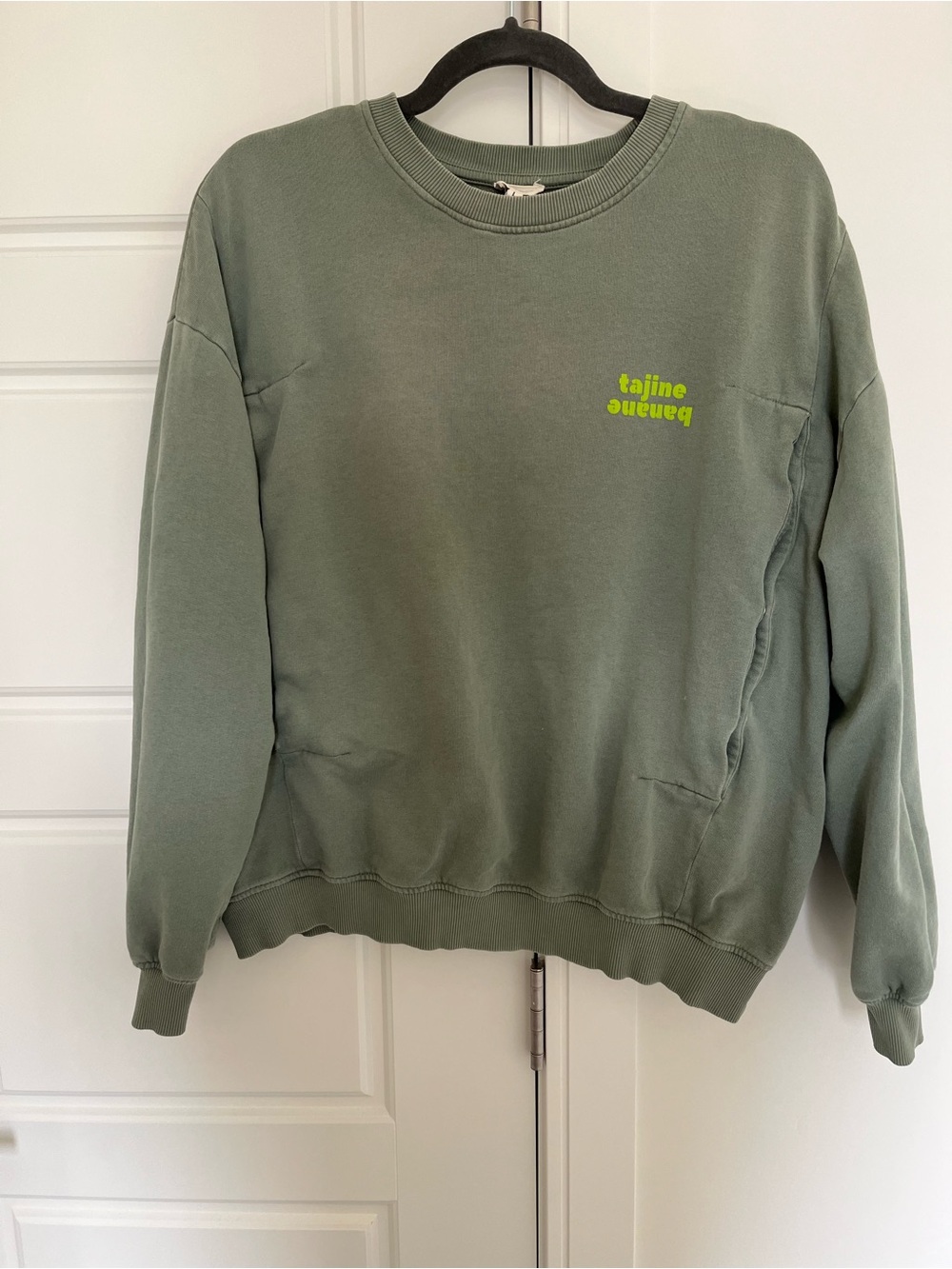 Tajinebanane breastfeeding sweatshirt